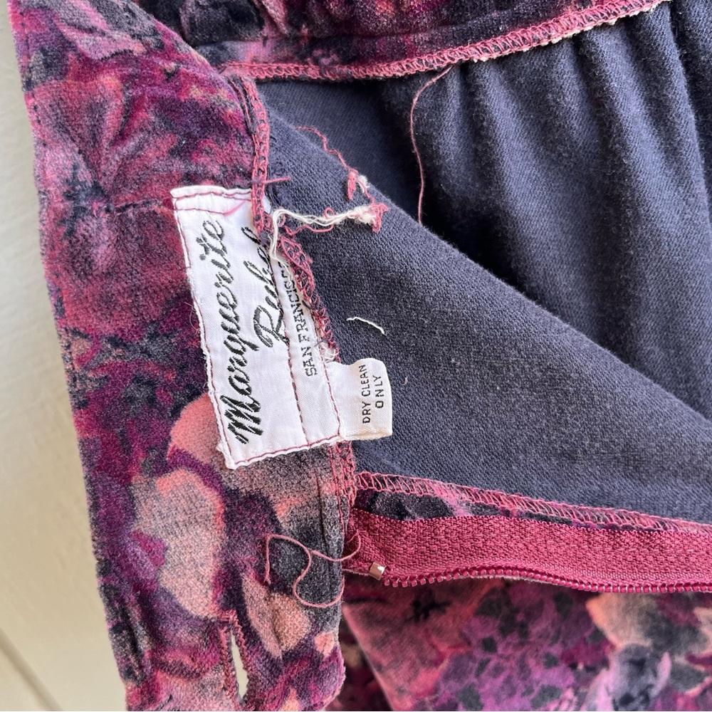 Vintage 1960s Marguerite Rubel Velvet Dark Floral A-Line Midi Skirt - Picture 7 of 8